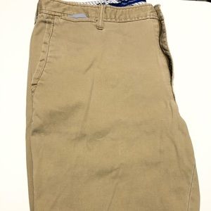 Tommy Bahama men’s khaki shorts sz 38